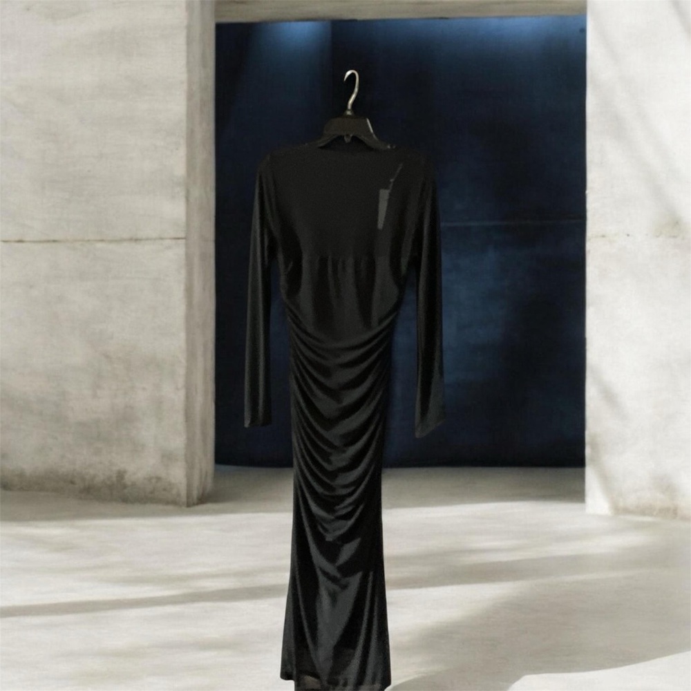 ReoRia Black Long-Sleeve Square-Neck Bodycon Gown - Picture 7 of 10